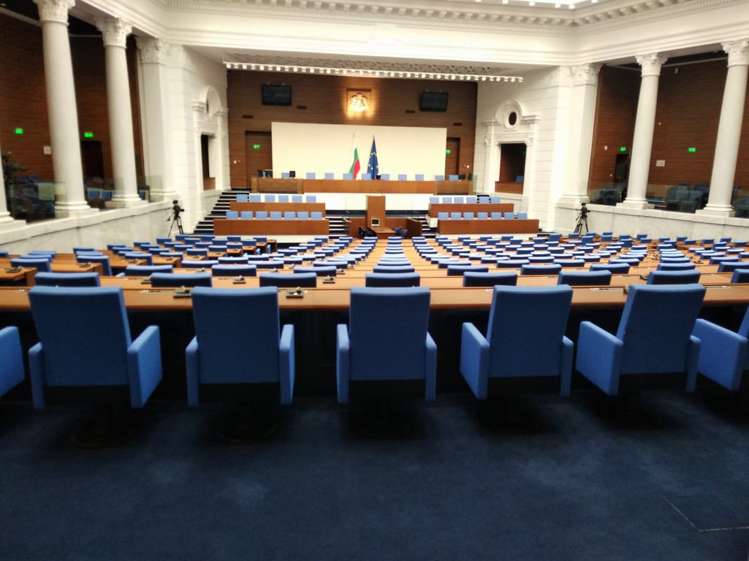 13 май е критичната дата за парламента