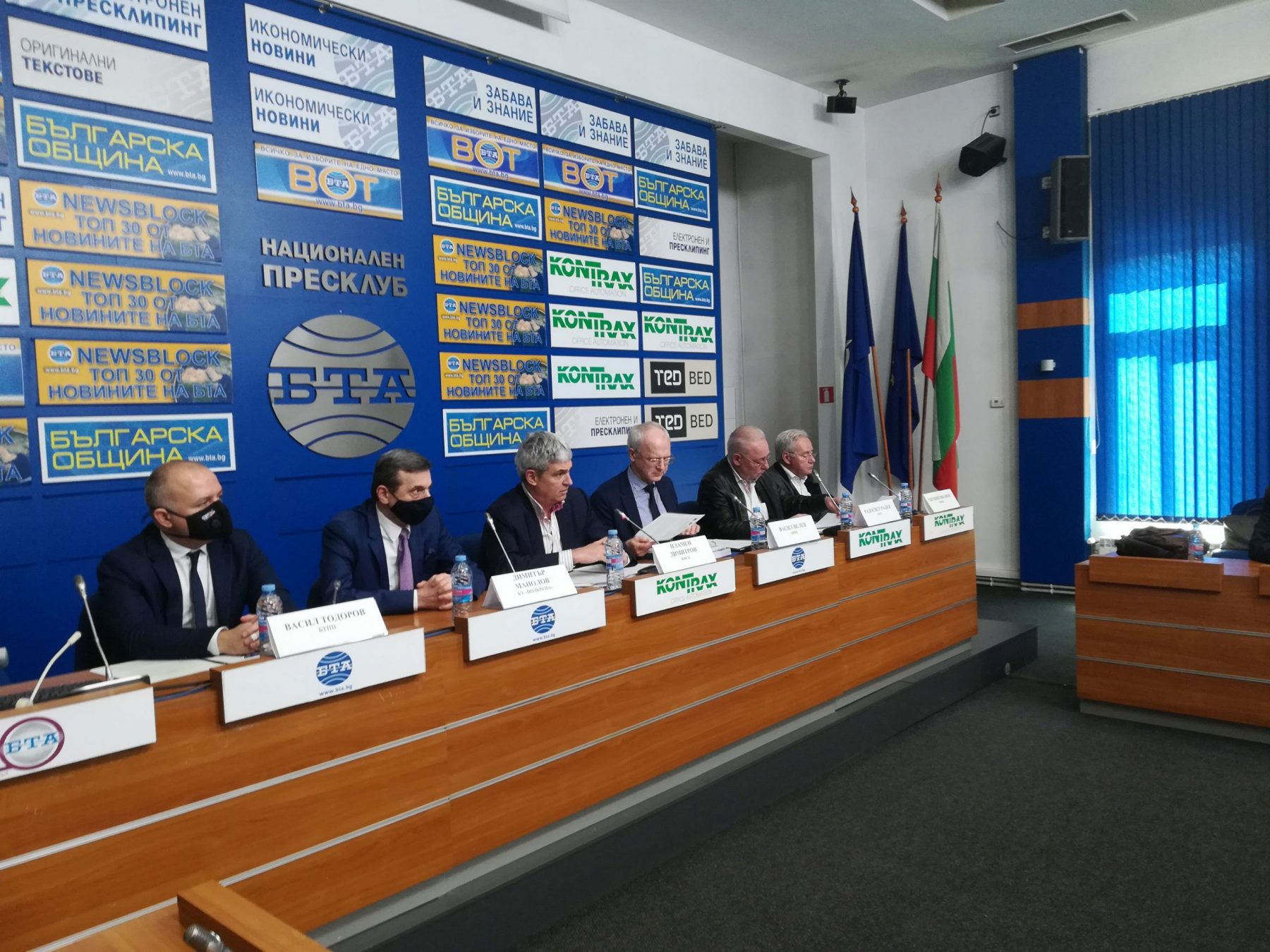 Работодатели и синдикати настояват плана за възстановяване да бъде внесен в ЕК до края на април