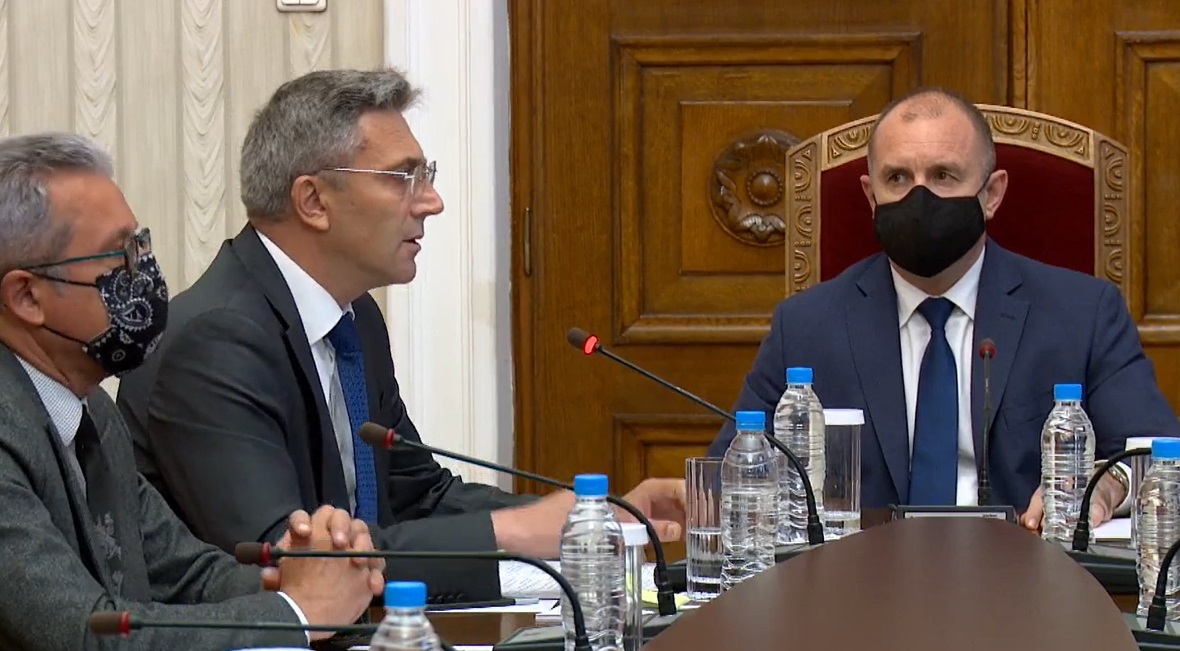 Мустафа Карадайъ към Радев: Бихме подкрепили правителство, предложено от трите нови партии в НС (ВИДЕО)