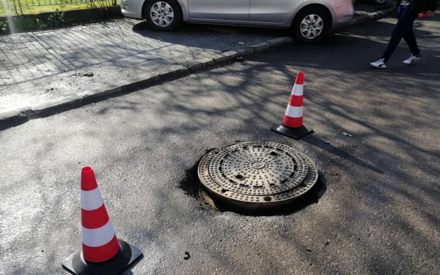 Кола пропадна в шахта в Пловдив