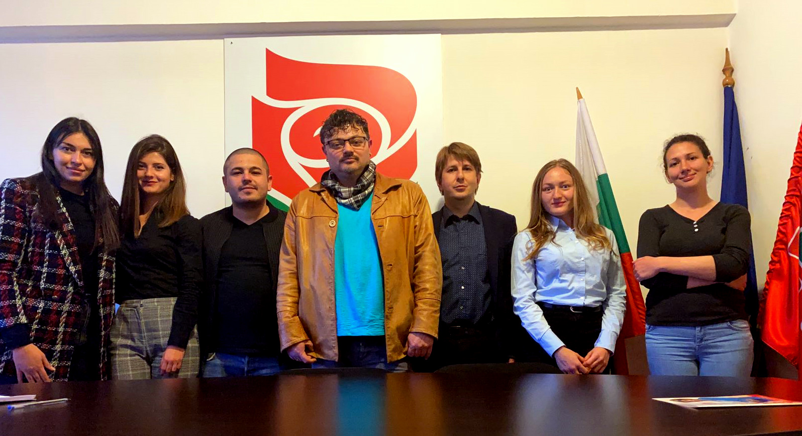 Младежи напират да стават членове на БСП във Велико Търново