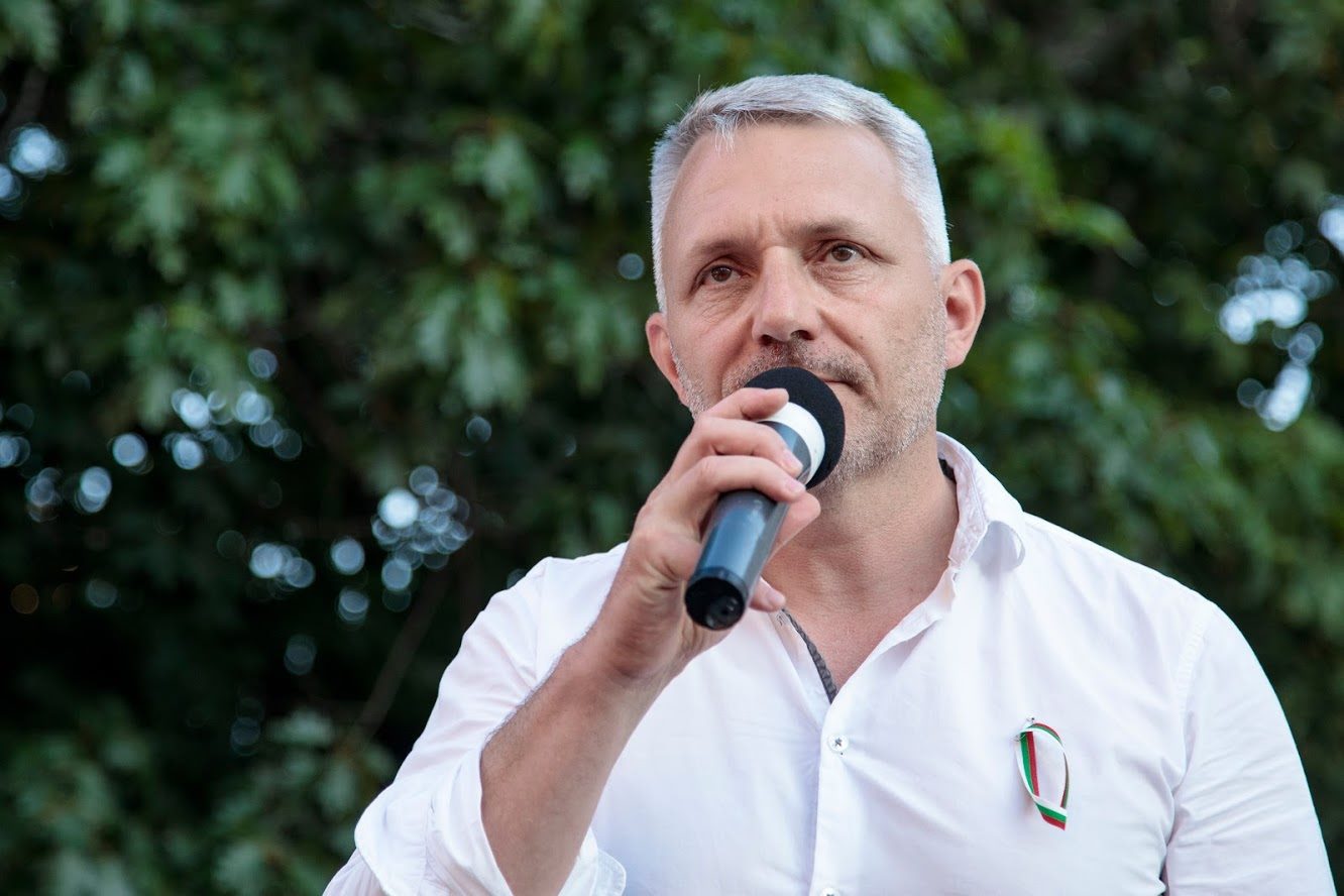 Николай Хаджигенов за "Има такъв народ": Жалко е, когато големите заявки не са способни да се превърнат в реални действия