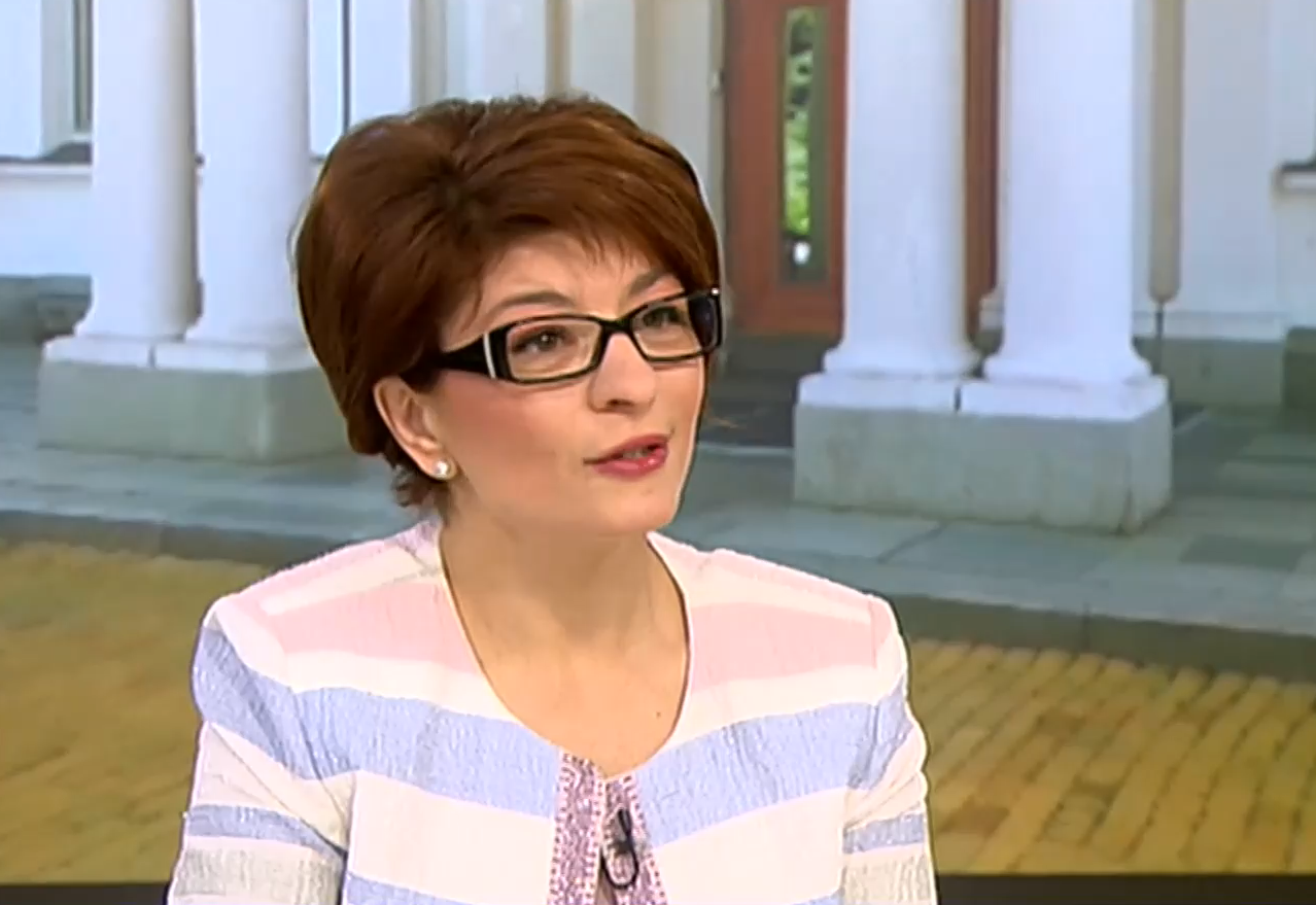 Десислава Атанасова: „Има такъв народ” и лично Трифонов няма никаква идея как се управлява