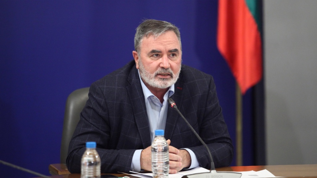 Ангел Кунчев: Не се обмисля ваксината срещу Covid-19 да стане задължителна
