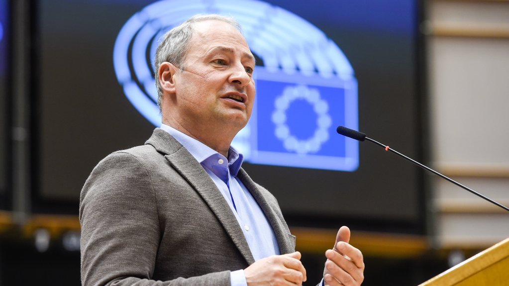 ЕП приема пост-Брекзит сделката