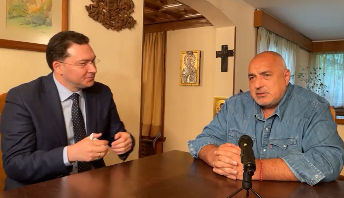 Шах-шех и Борисов им гледа сеира