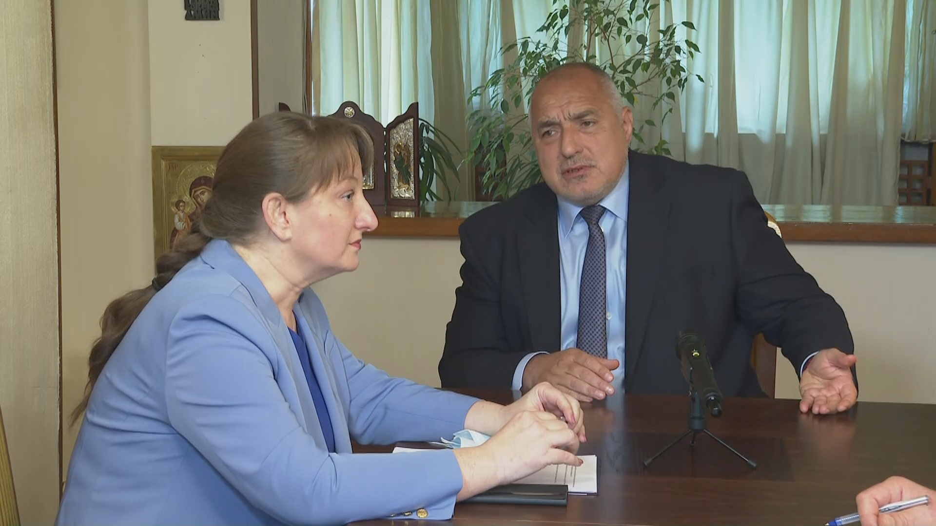 Премиерът в оставка Бойко Борисов: Докато правим избори, държавата ще лети по нанадолнището