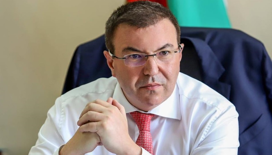 Проф. Ангелов след сигнал от граждани: Незабавно са осигурени флакони с иРНК ваксини в Девня и Кюстендил