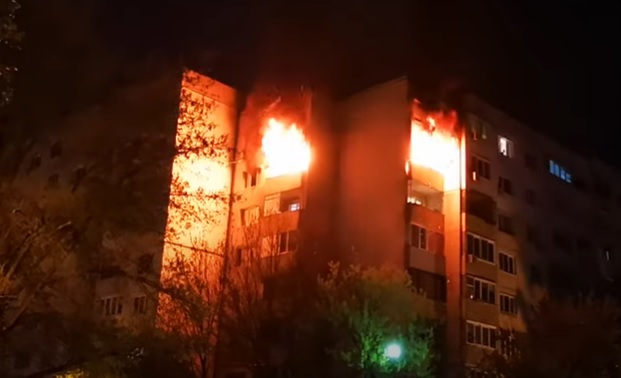 Пожар изпепели апартамент в столичния квартал "Дружба" (ВИДЕО)