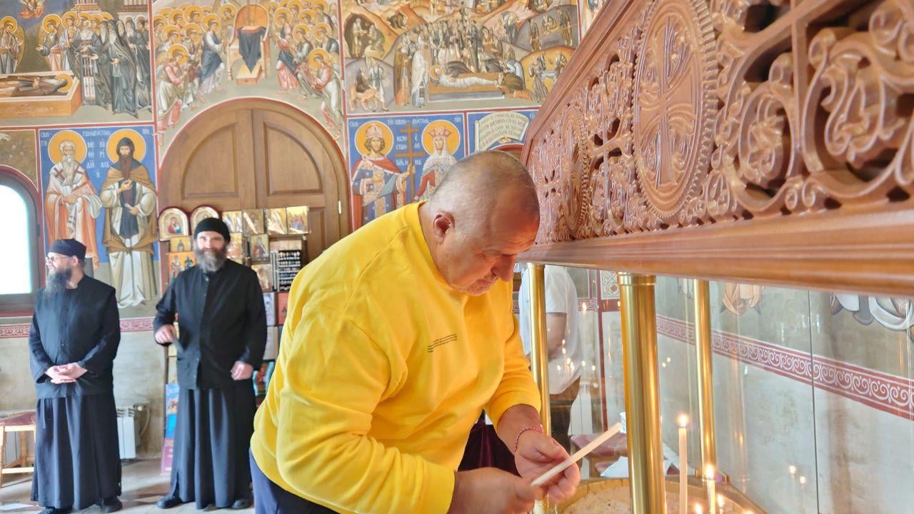 Борисов: Христос е един - разпъван ежедневно заради онези, които обичал