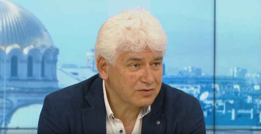 Проф. Пламен Киров: Най-късно в петък парламентът би трябвало да бъде разпуснат