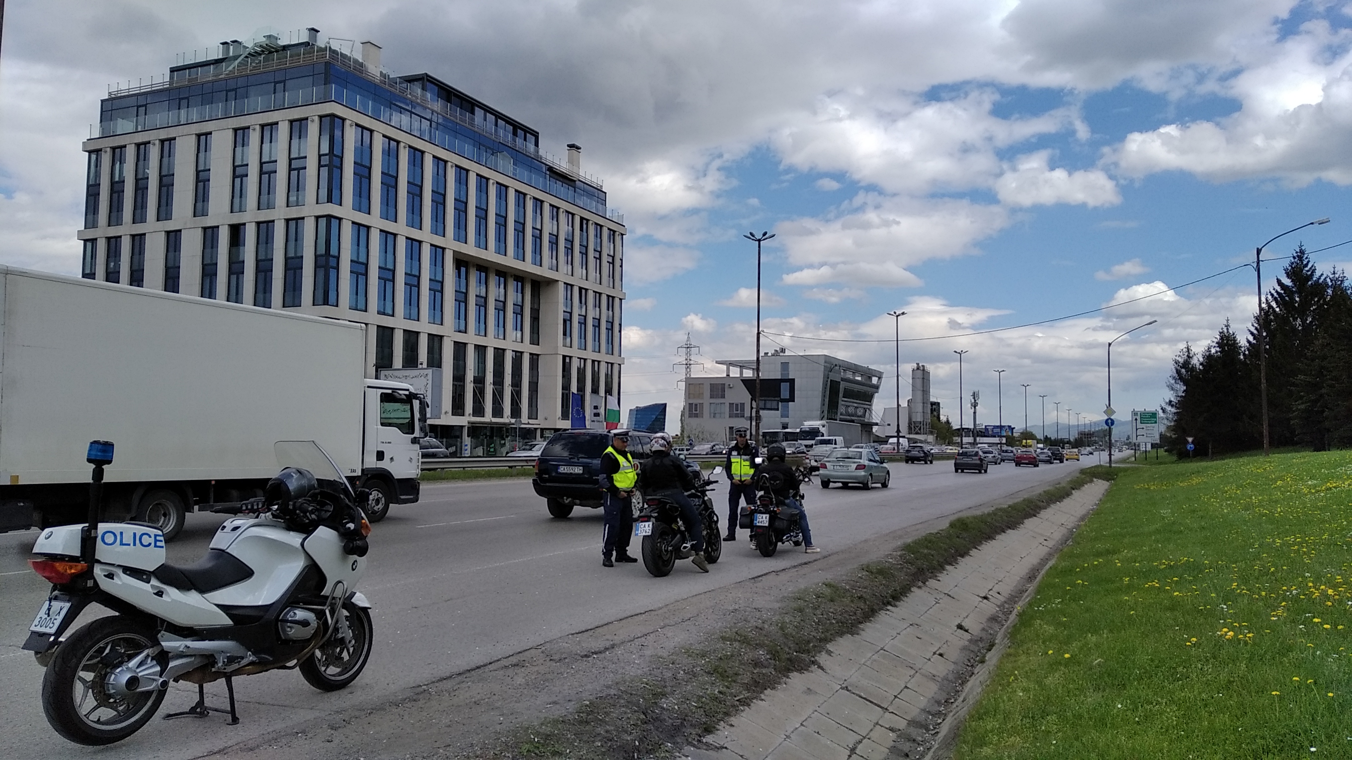 КАТ погна мотоциклетистите