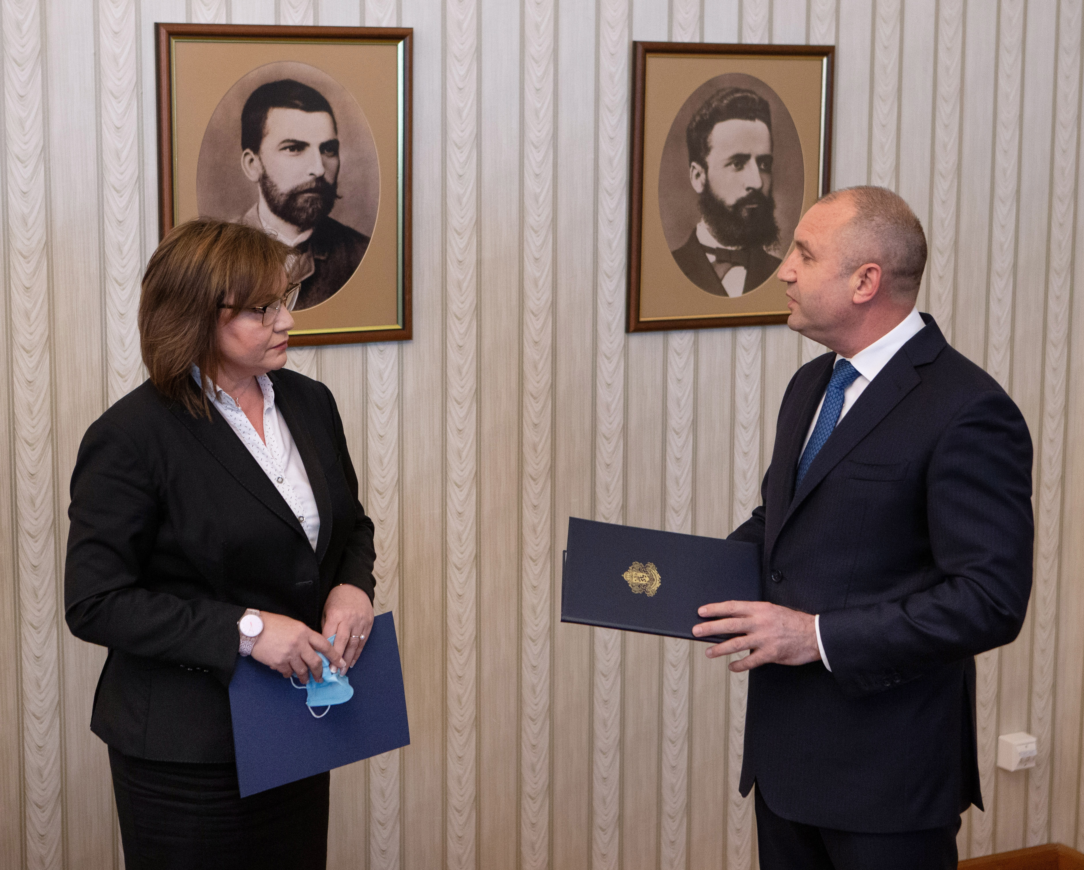 Предсрочни избори на 11 юли (обзор)