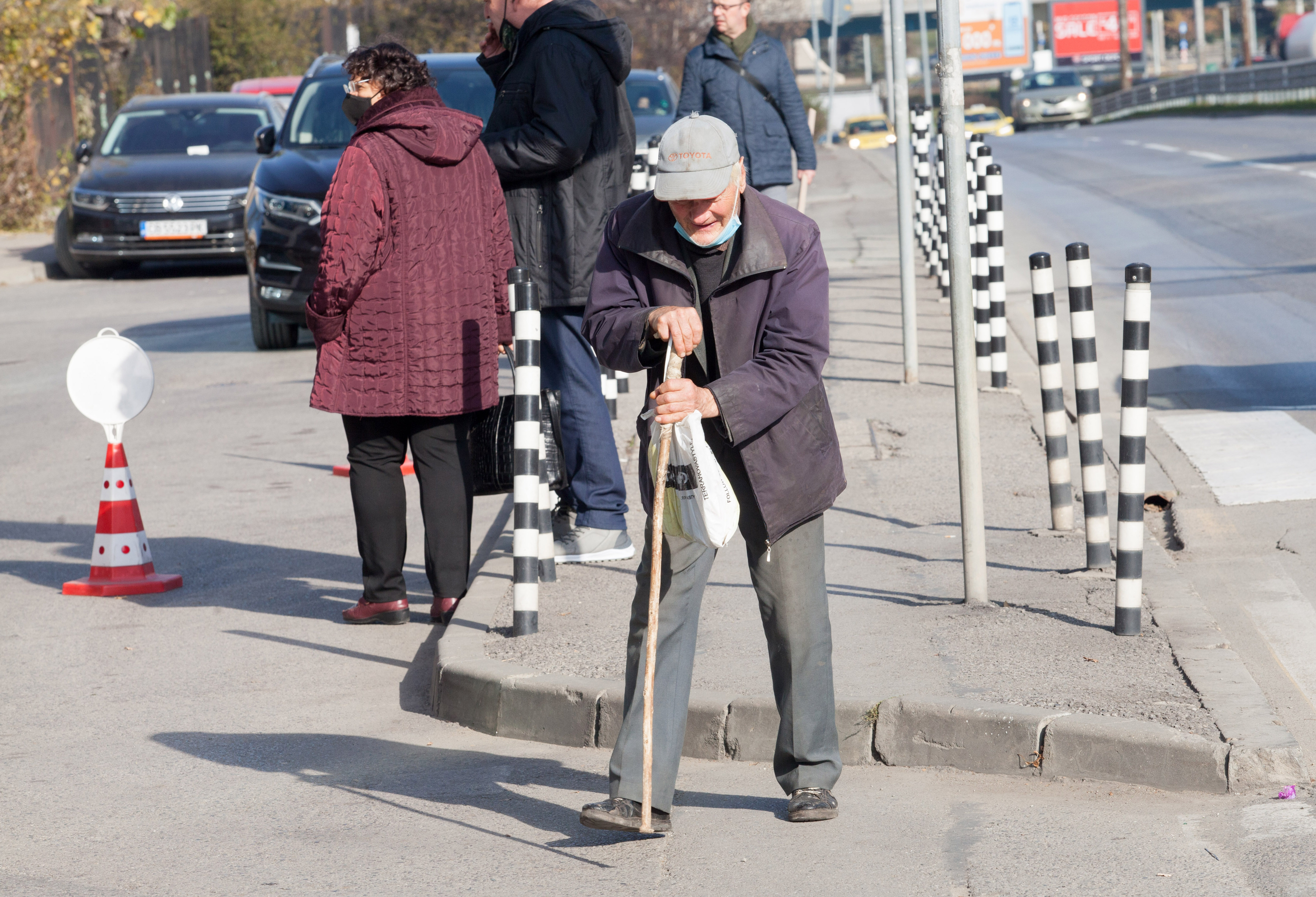 Новата власт решава за бонуса от 50 лв. на пенсия
