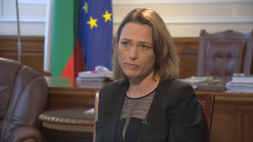 Ива Митева: Мажоритарната система не може да се обсъжда в границите на едно денонощие