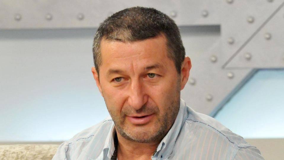 Владимир Каролев продължава да е в тежко състояние