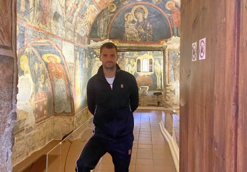 Григор Димитров се прибра в България, посети Боянската църква (СНИМКИ)