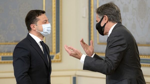 Украйна преминава от външен контрол към пълно подчинение на интересите на САЩ