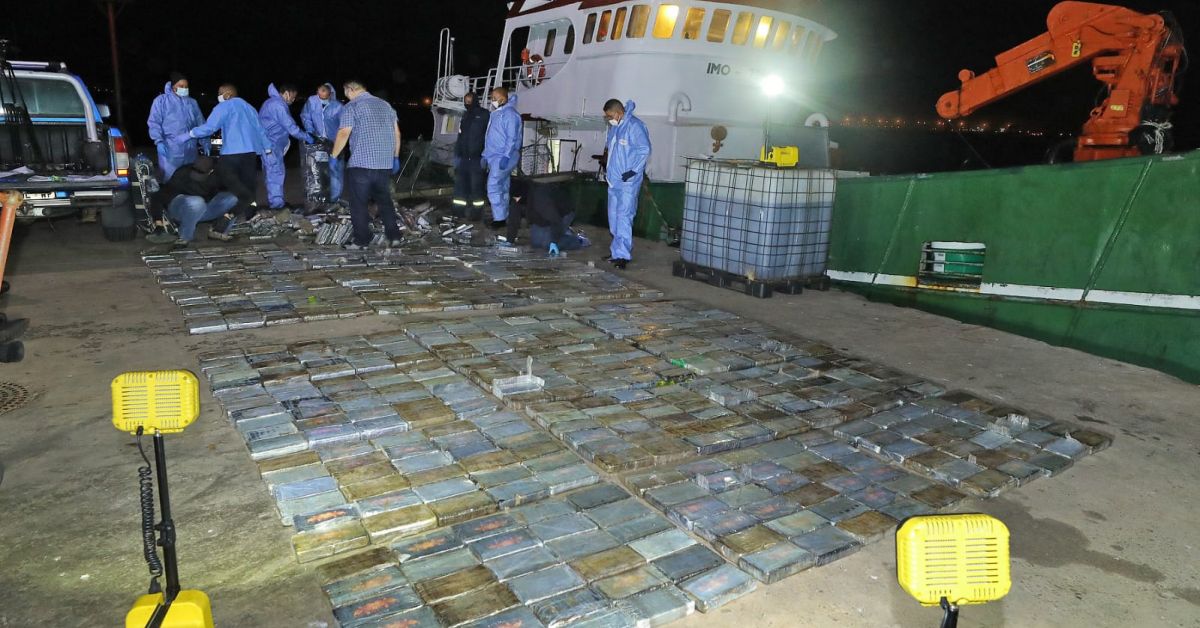 60 години затвор за тримата българи, заловени с една от най-големите пратки кокаин в Южна Африка