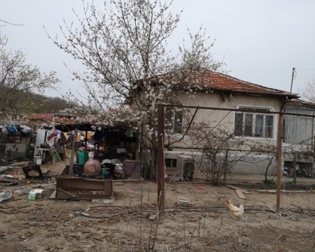 18 години затвор за мъж, удушил майката на трите си деца