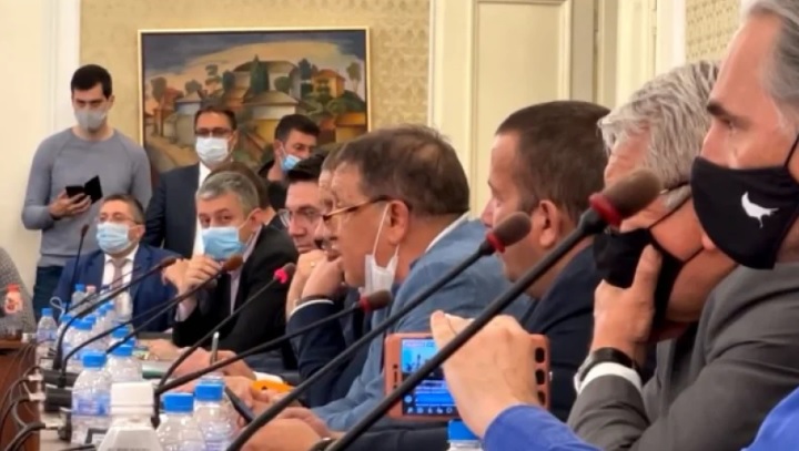 Бизнесменът Иван Ангелов е на разпит в прокуратурата