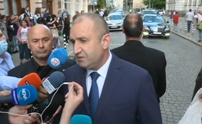 Радев: Всеки сигнал за подслушване трябва да бъде проверен (ВИДЕО)