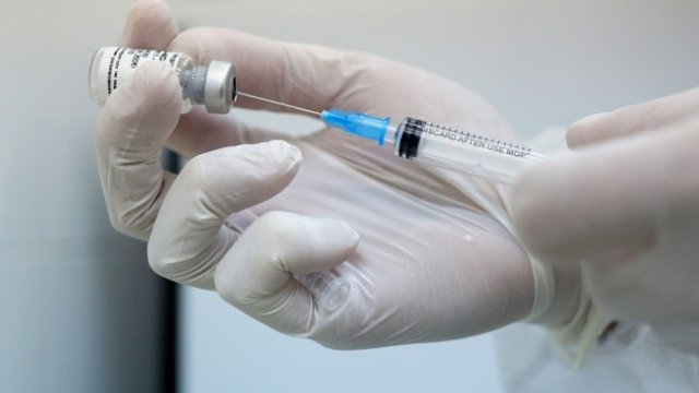 Без нови болни от COVID-19, но и без ваксинирани за денонощие във Великотърновска област
