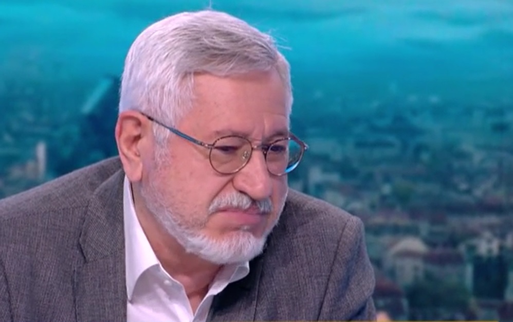 Проф. Ангел Димитров: Признание на македонски език и нация има, но то е след Втората световна война