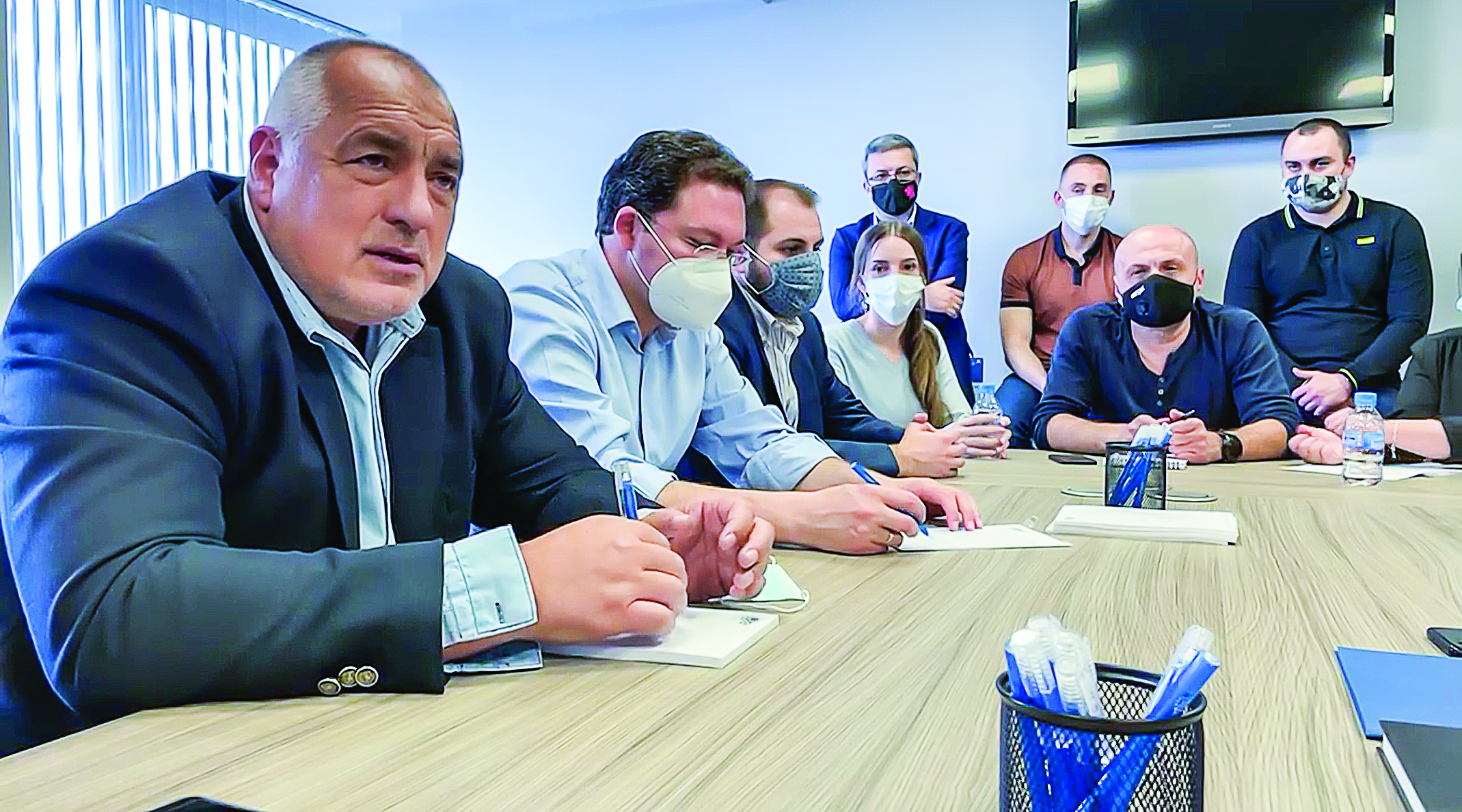 Борисов посочи Радев като едноличен господар за изборите (обзор)