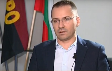 Ангел Джамбазки с въпроси към кабинета заради криминален инцидент с мигранти
