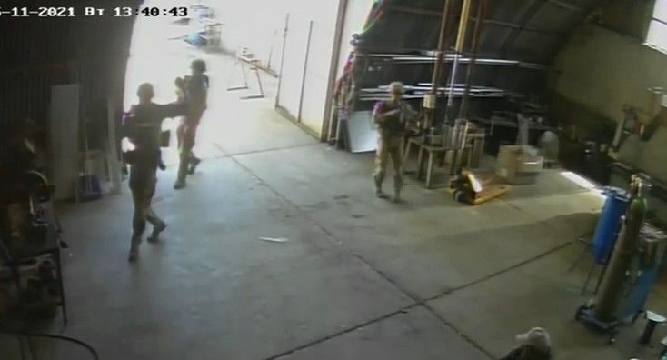 Министерството на отбраната проверява нахлуването на войници в цех в Пловдивско