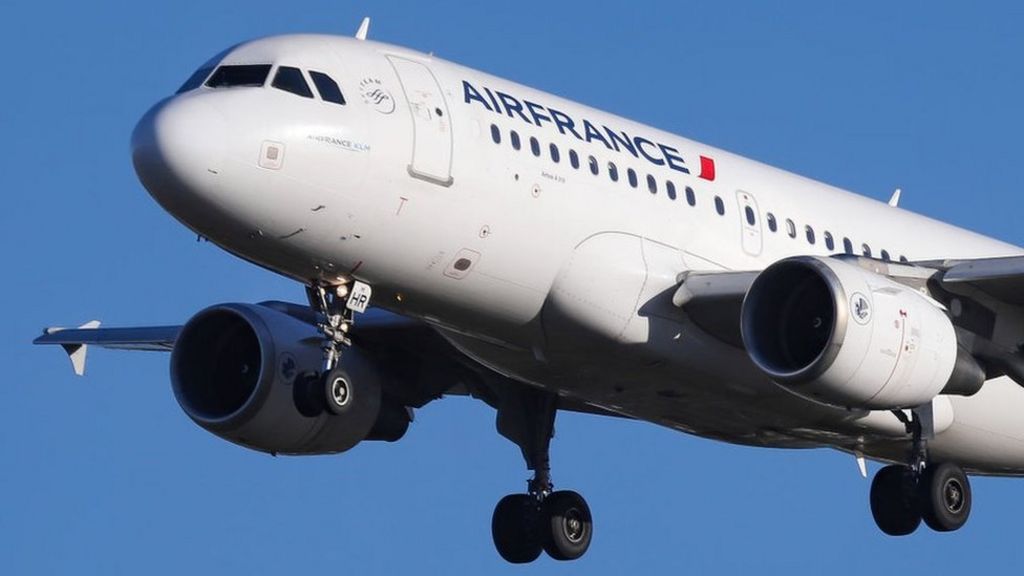 Air France отново лети до Москва, заобикаляйки Беларус