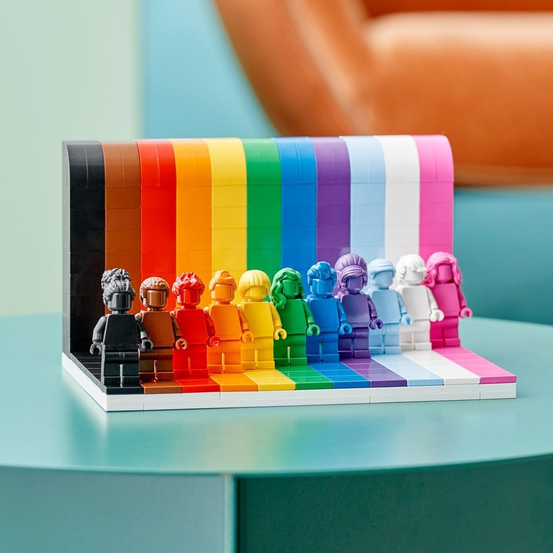 LEGO пуска конструктор за хомосексуални (СНИМКИ и ВИДЕО)