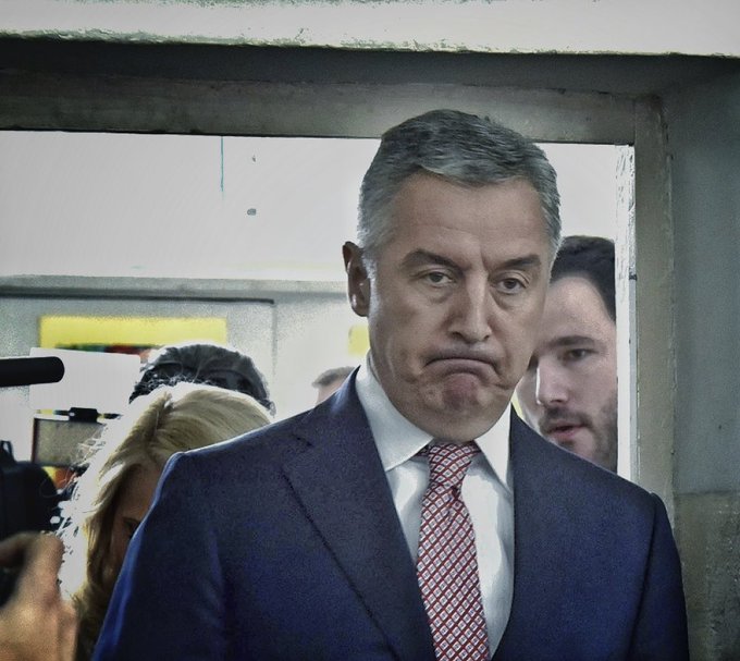 Мило Джуканович: Сърбия застрашава съседите си