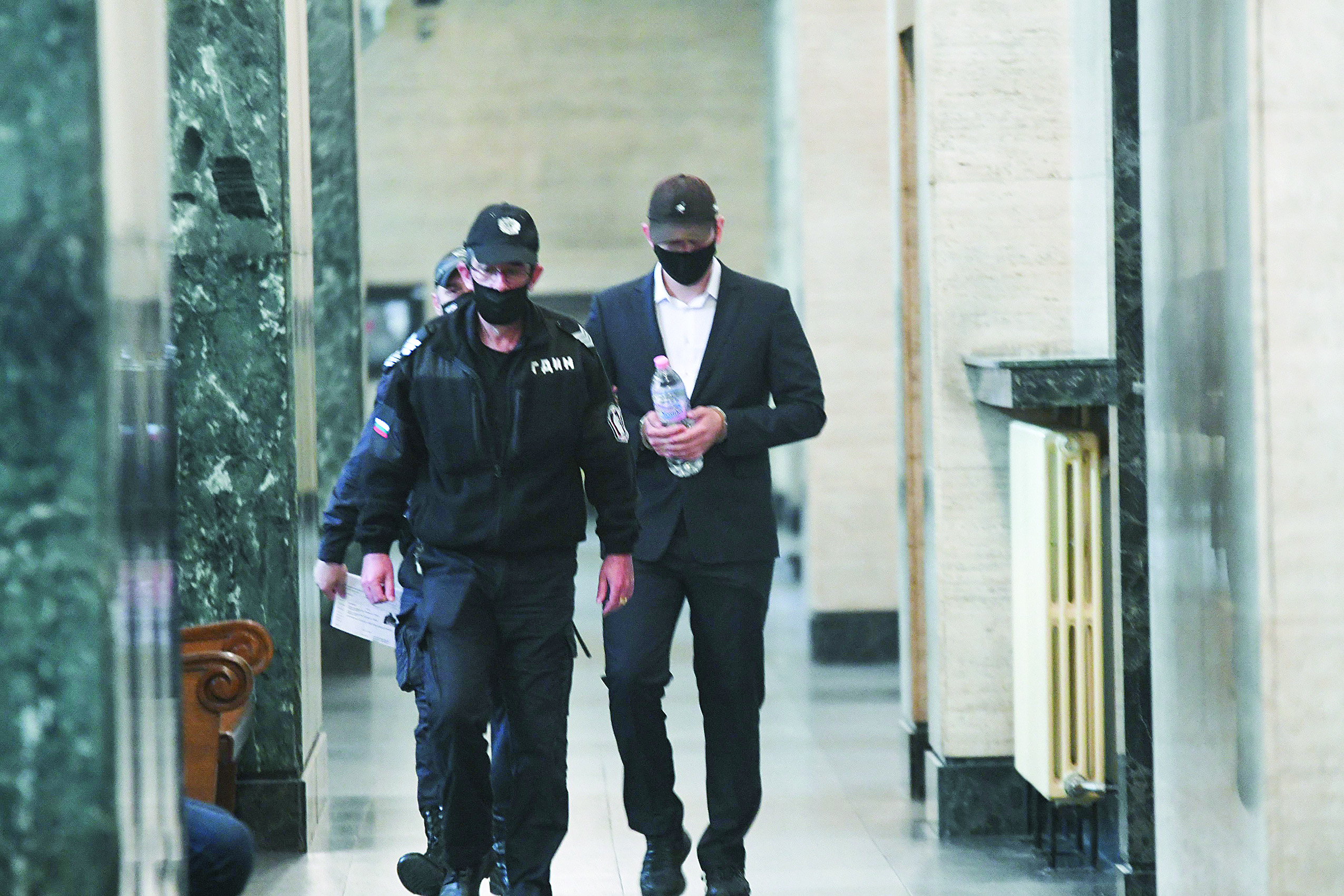 Кристиан е шофирал с поне 98 км/ч при катастрофата (обзор)