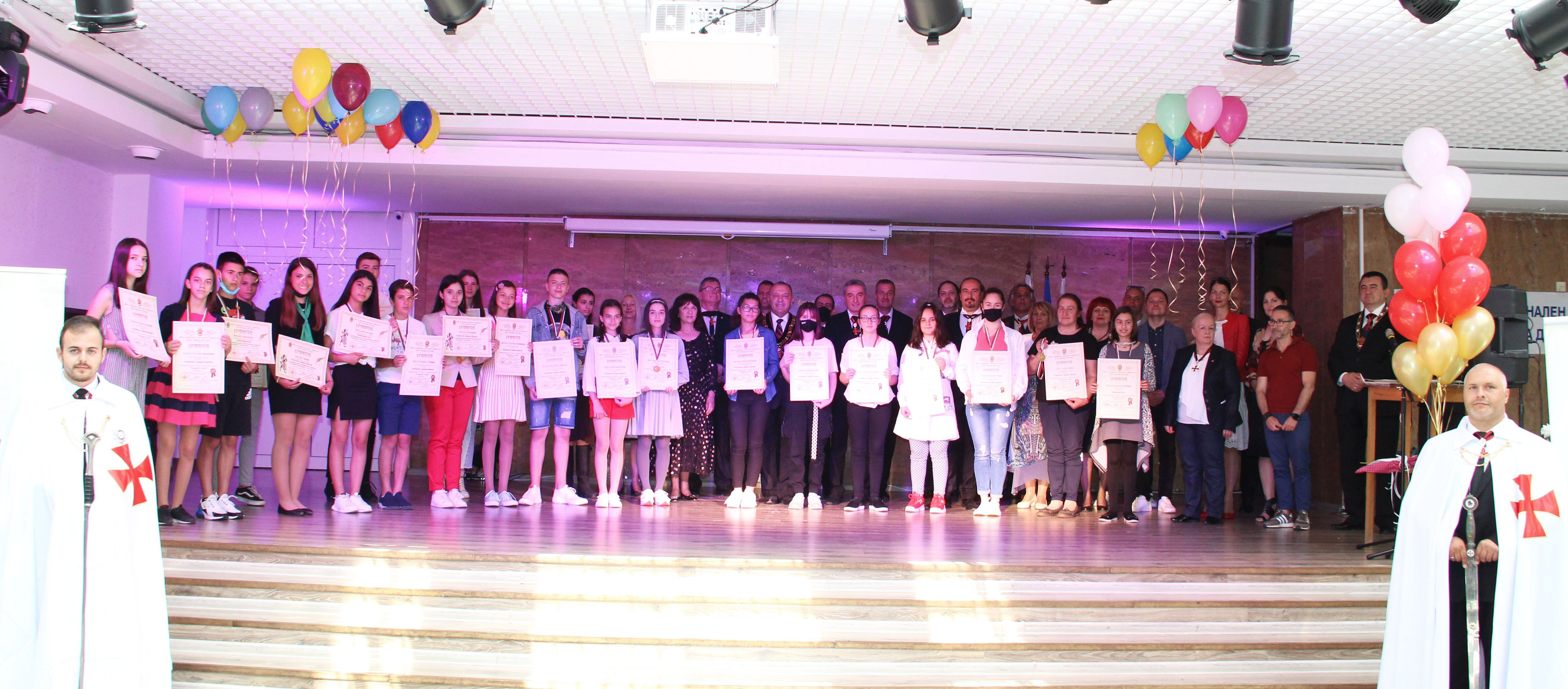 Над 3500 ученици в конкурса на Велик Приорат България