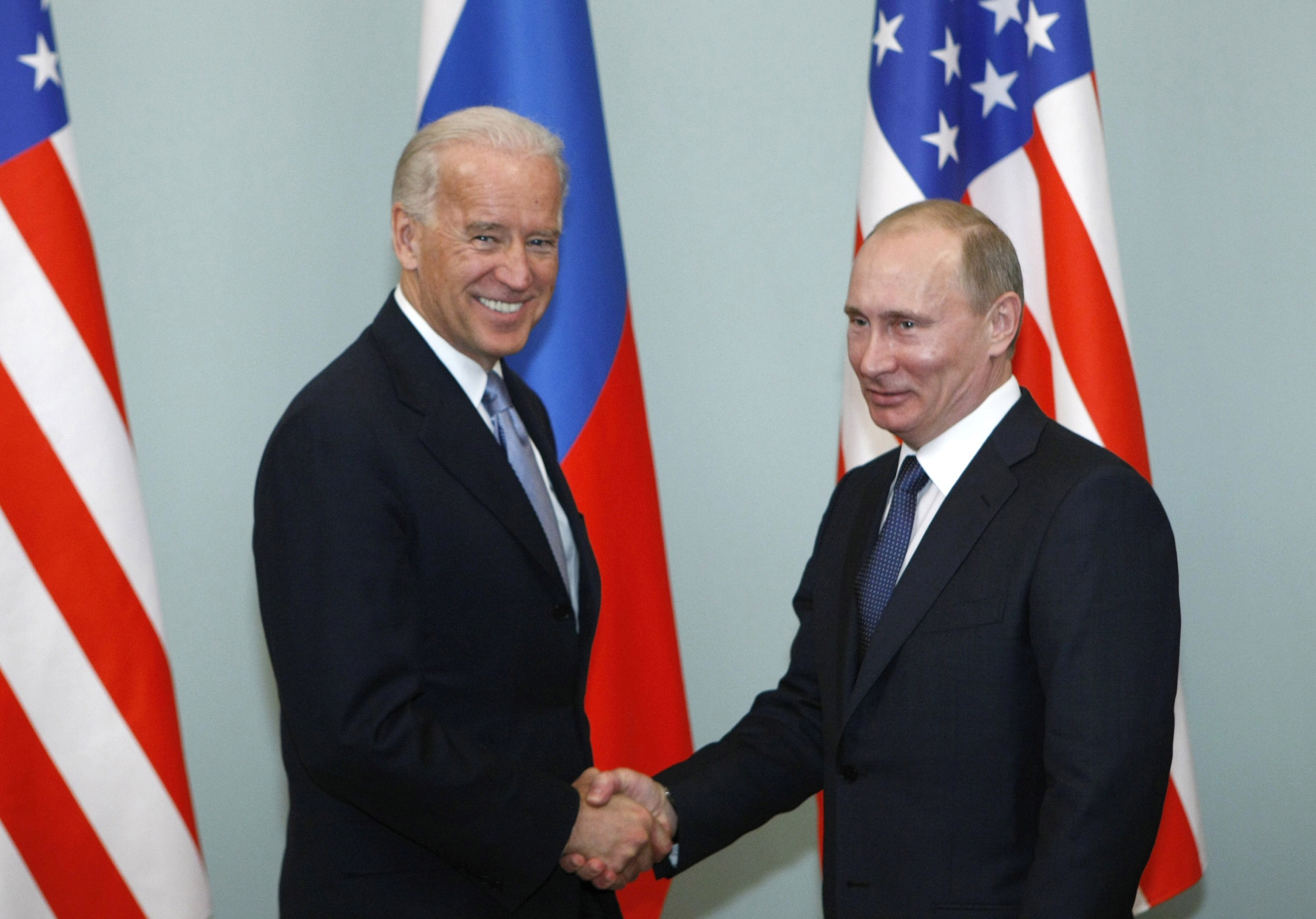 Какво да очакваме от срещата на Байдън с Путин