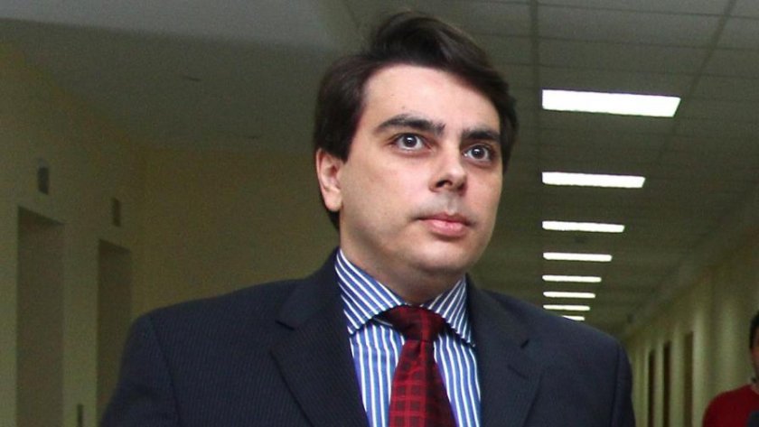 Министър Асен Василев назначи проверка за почивна база в к.к. Албена