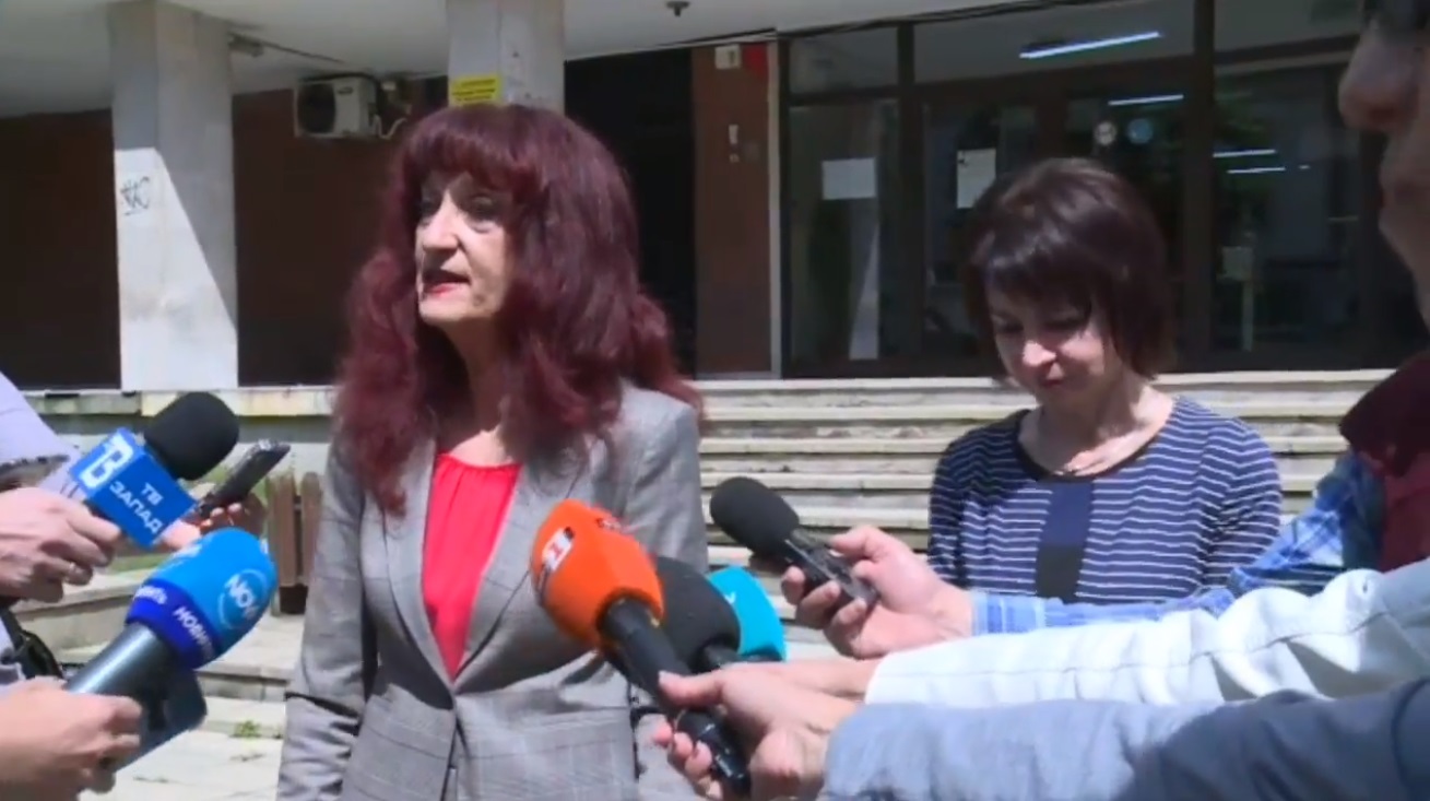 54 000 лв. са задигнати при обира в банка в Дупница