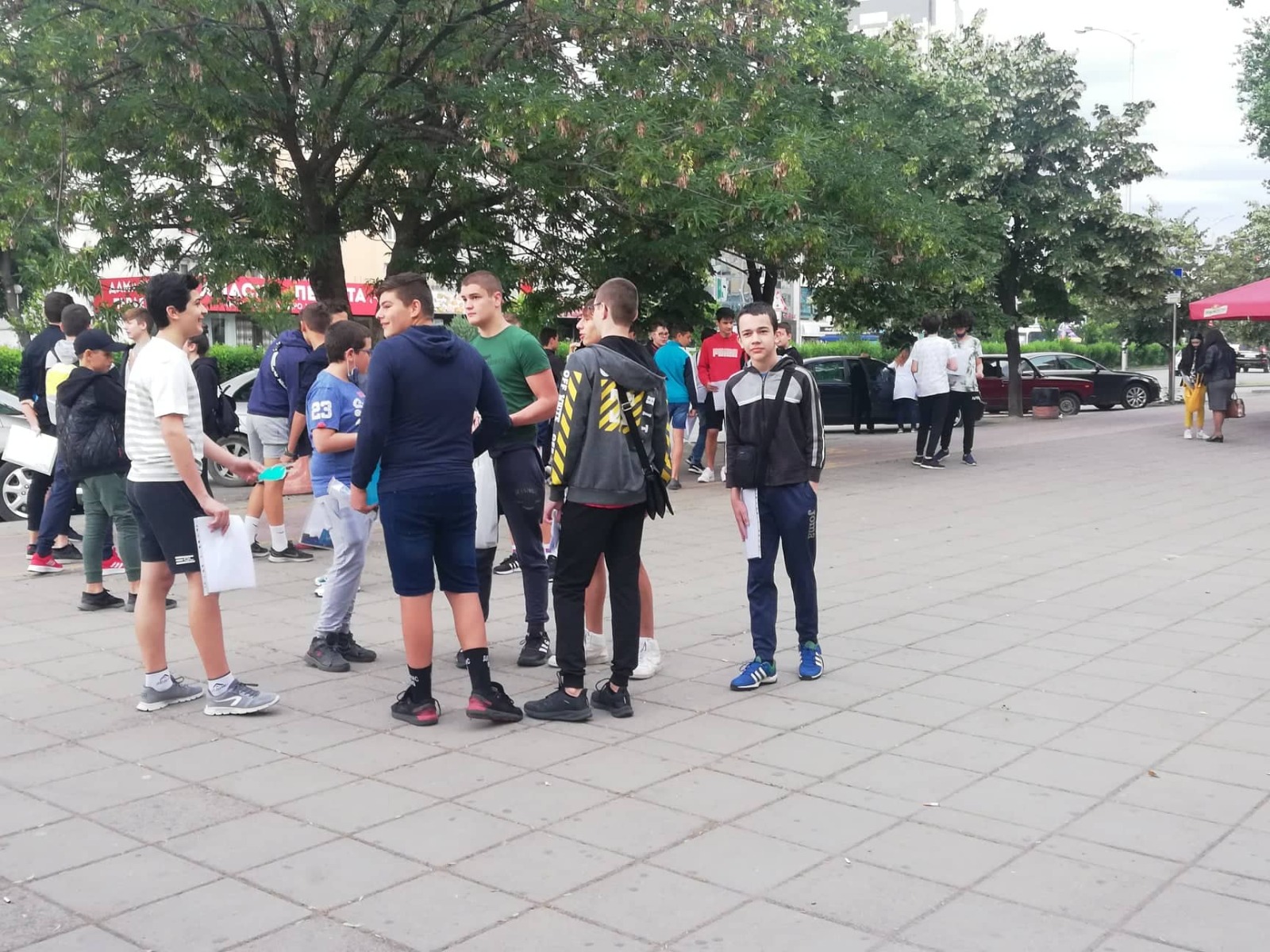 106 000 ученици се явиха на изпита по математика, 67 от тях - под карантина