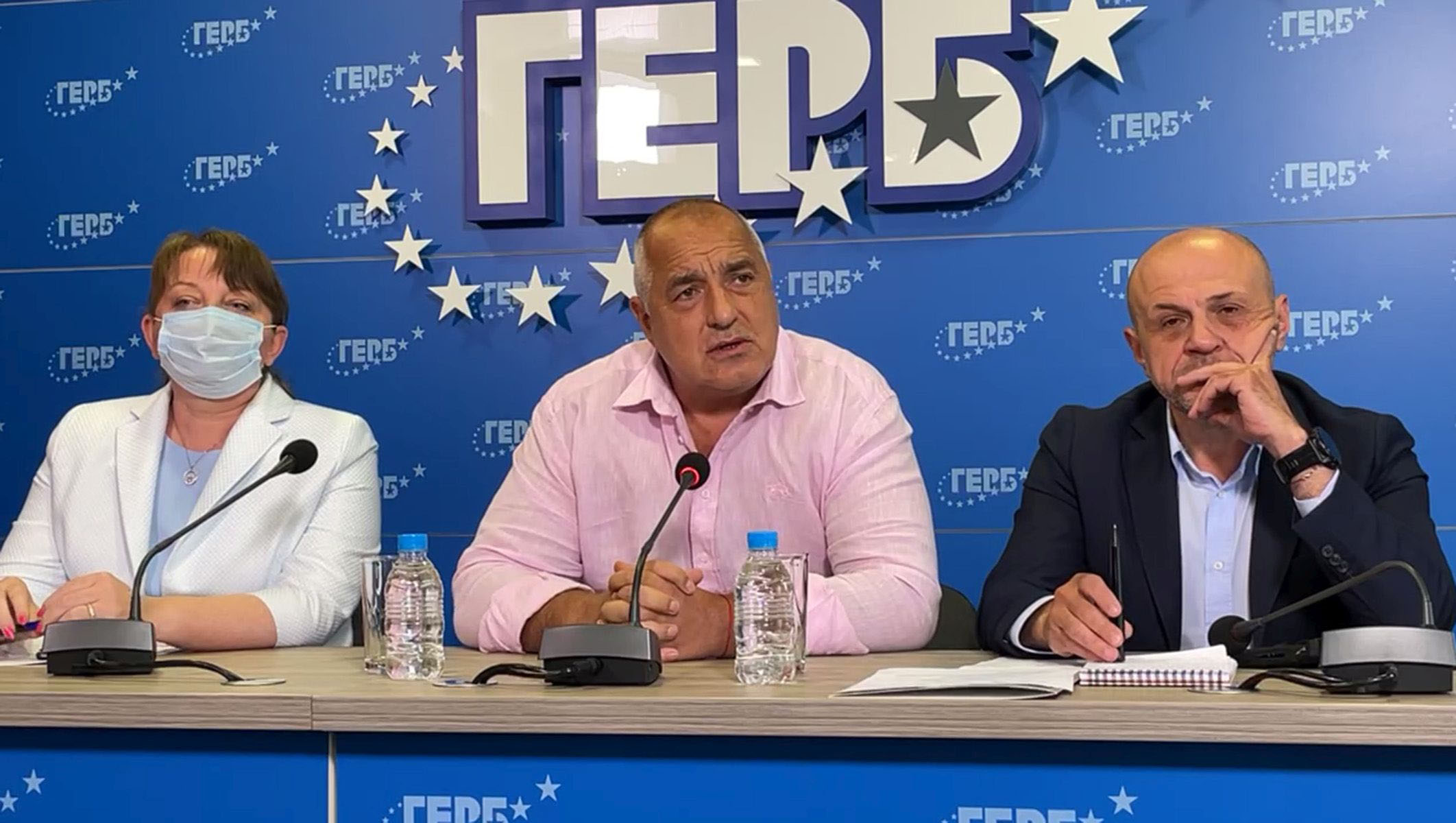 Лидерът на ГЕРБ Бойко Борисов с оценка за работата на кабинета: Източиха язовира, за да се снимат (обзор)