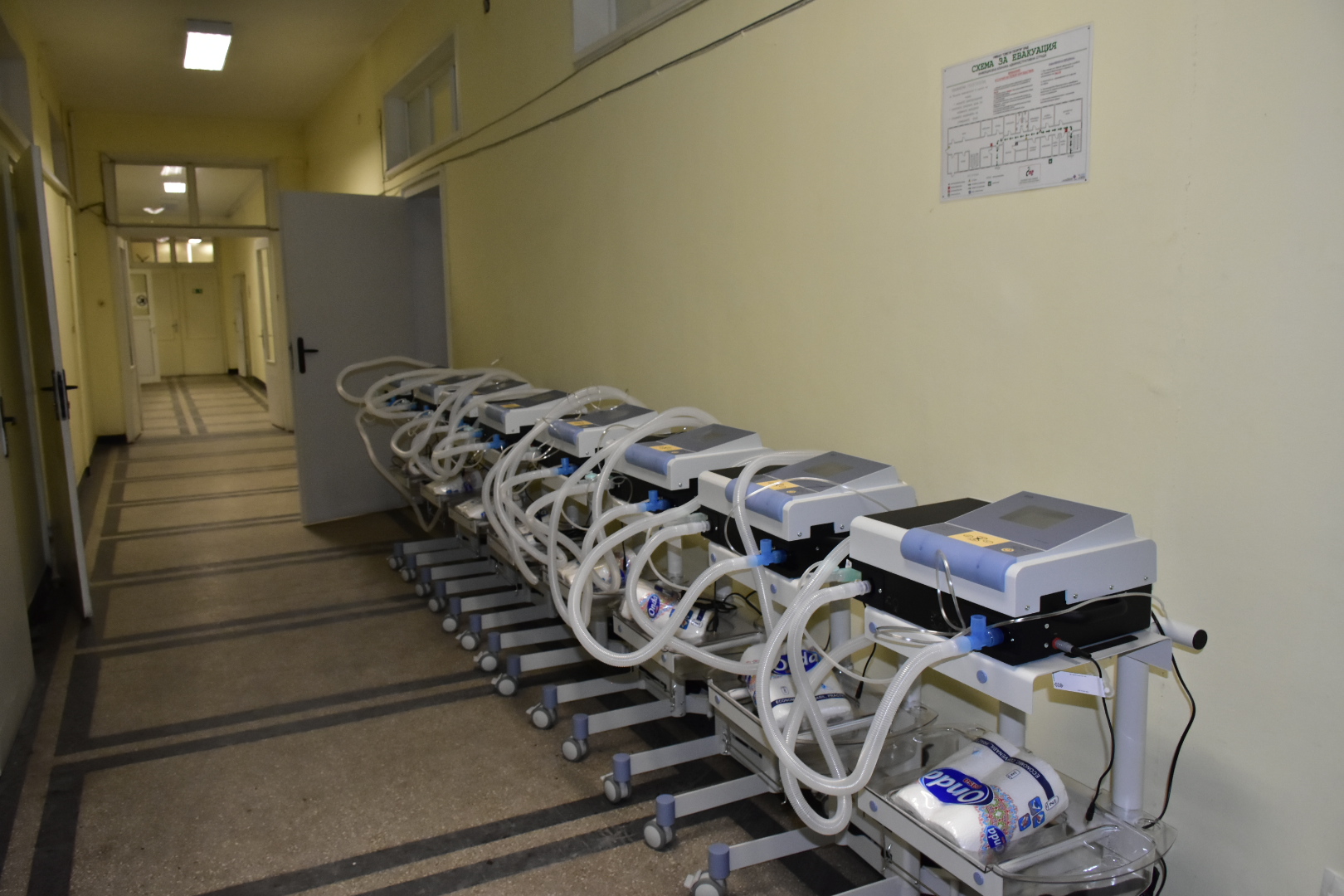 МЗ дава на прокуратурата данните от проверката за доставки на респиратори и маски
