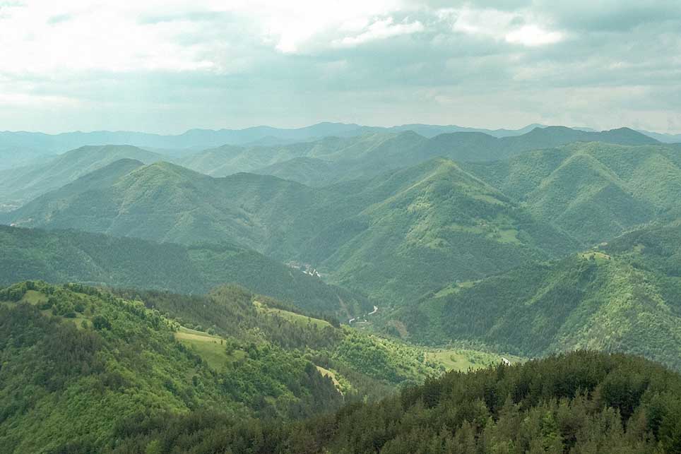Армията и полицията се включват в издирването на изчезналия в Родопите мъж