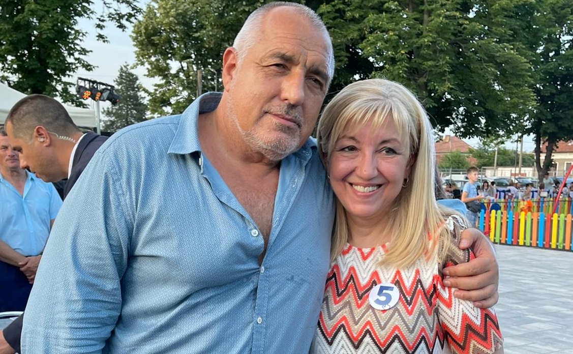 Бойко Борисов в Бяла Слатина: Проблемът е разединението на нацията, което Радев постигна