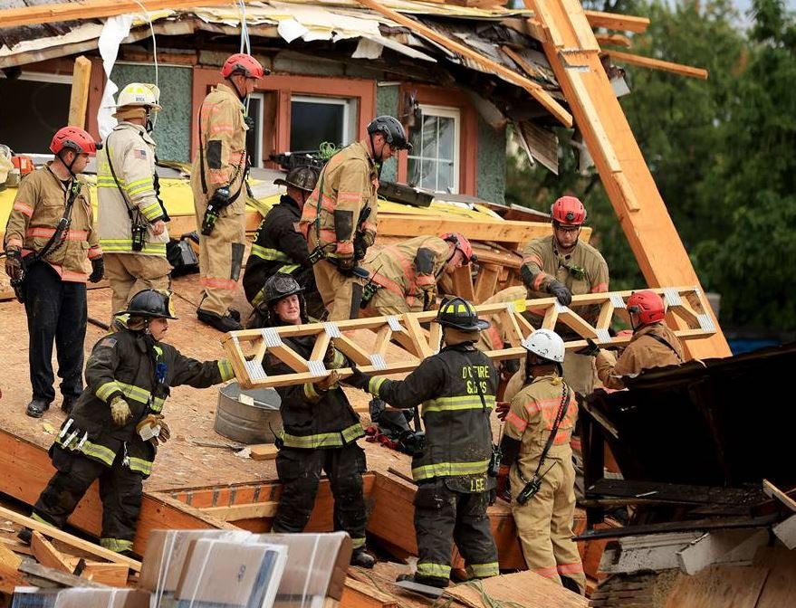 Петима души са ранени при срутване на сграда във Вашингтон (ВИДЕО)