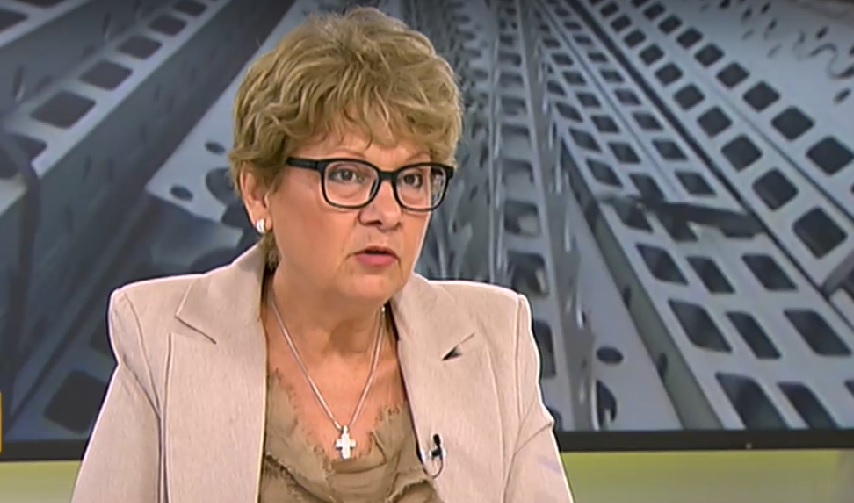 Виолета Комитова: Няма как да спрем строителство на "Хемус", което не е започнало
