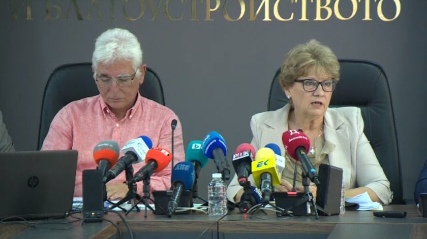 Комитова: По участъци на "Хемус" за близо 2 млрд. лв. не е правено нищо