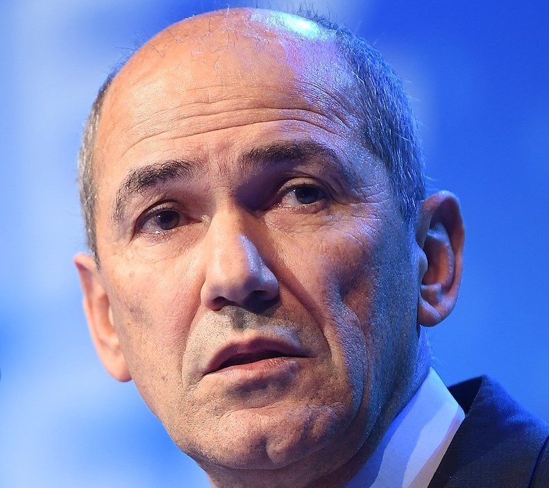 Премиерът на Словения: В спора със Скопие на първо място е интересът на България