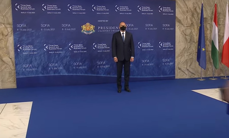 Гледайте НА ЖИВО срещата на върха на инициативата „Три морета“ в НДК