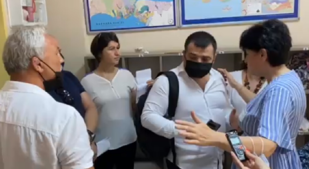 Скандал в изборна секция в Турция заради попълването на декларации